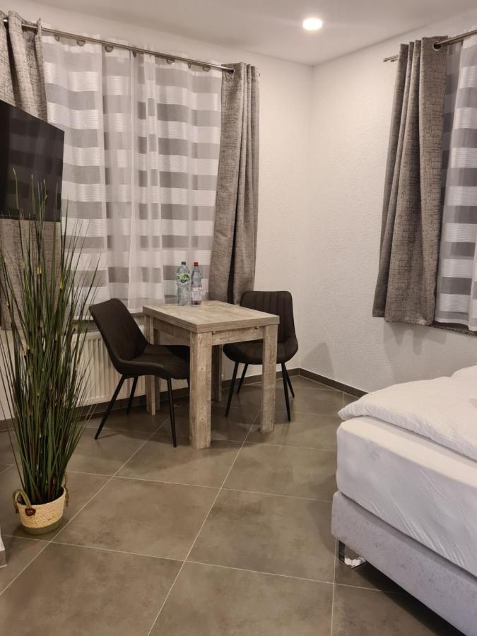 Wellandhome Aalen - 6 Rooms Esterno foto