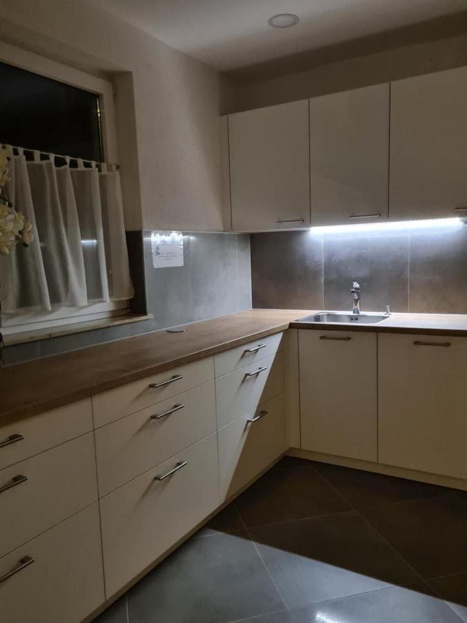 Wellandhome Aalen - 6 Rooms Esterno foto