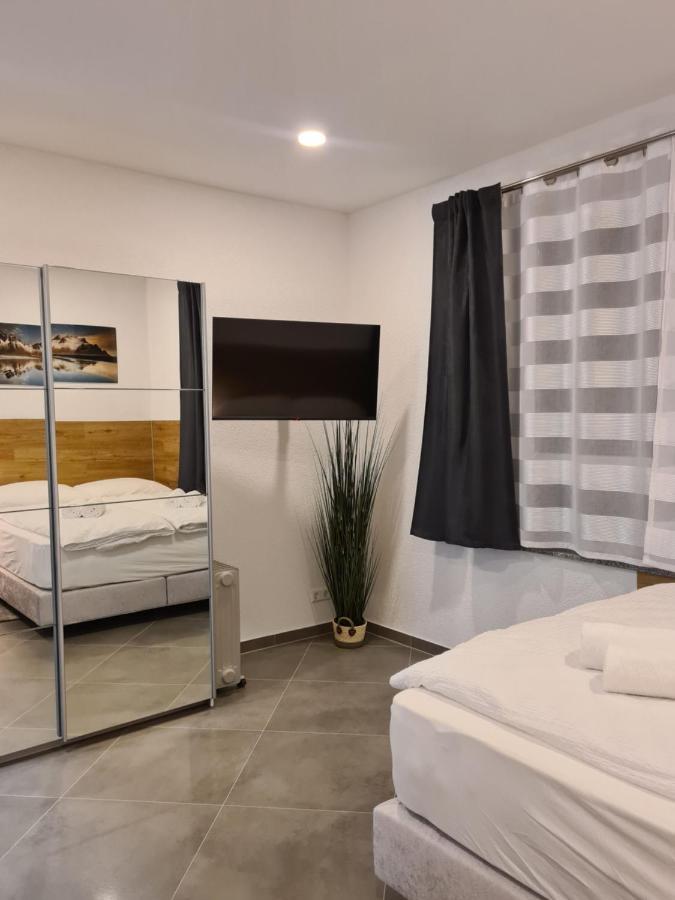 Wellandhome Aalen - 6 Rooms Esterno foto