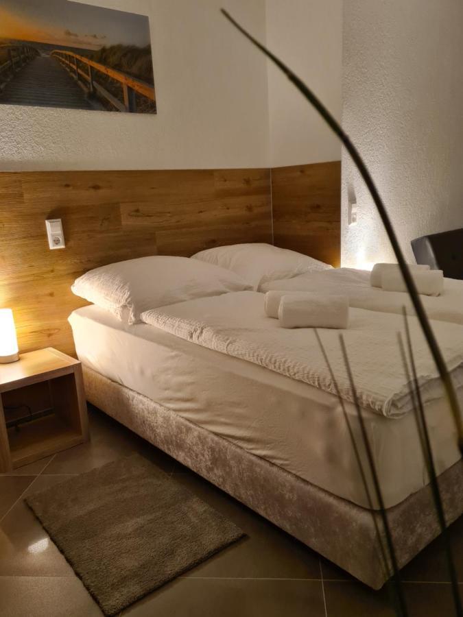 Wellandhome Aalen - 6 Rooms Esterno foto